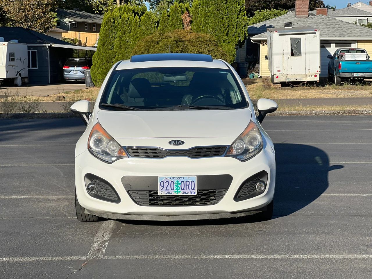 kia rio 5-door 2014 KNADN5A35E6417656 image kia rio 5-door 2014 KNADN5A35E6417656 image